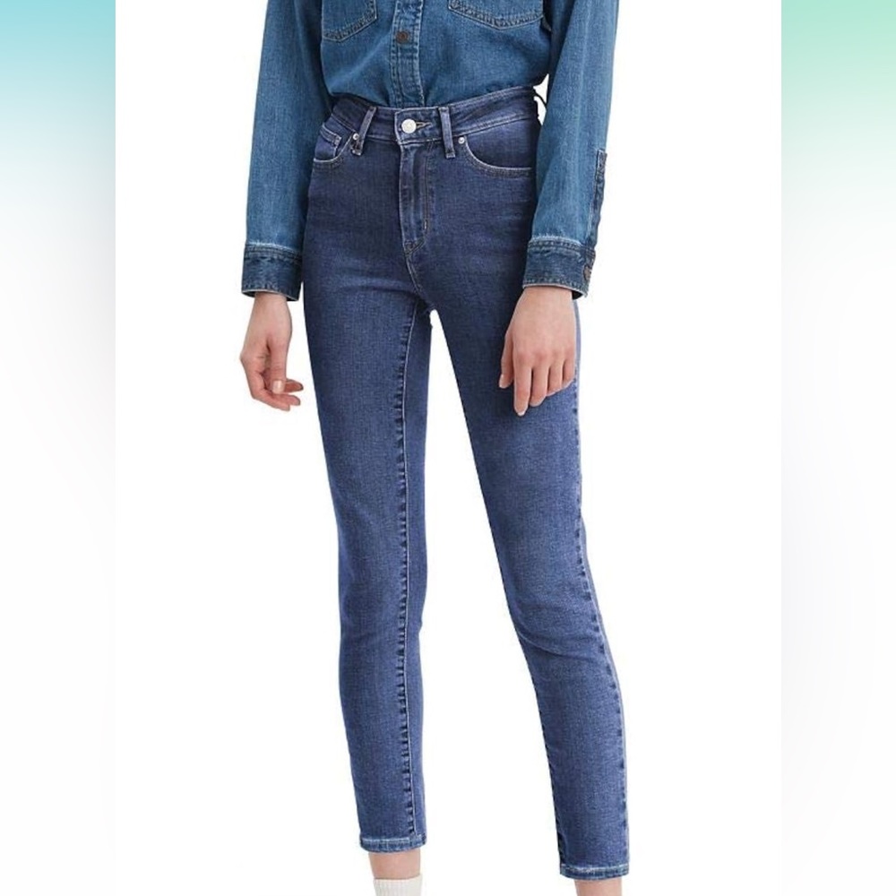 721 Women’s Levi’s